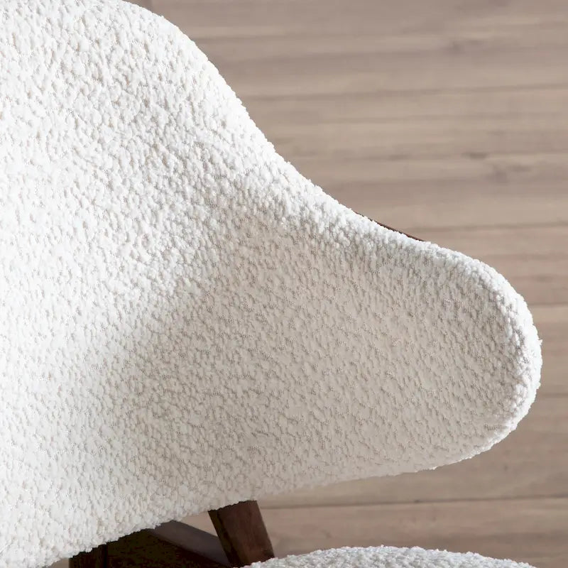 Ensemble de 2 pièces de fauteuil d'appoint et de table en noyer et tissu bouclé de style Mid-Century