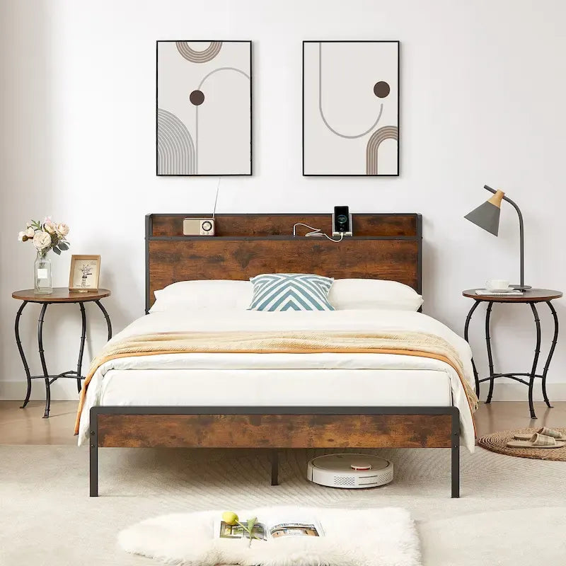 Cadre de lit double avec station de recharge, panneaux de particules, marron rustique